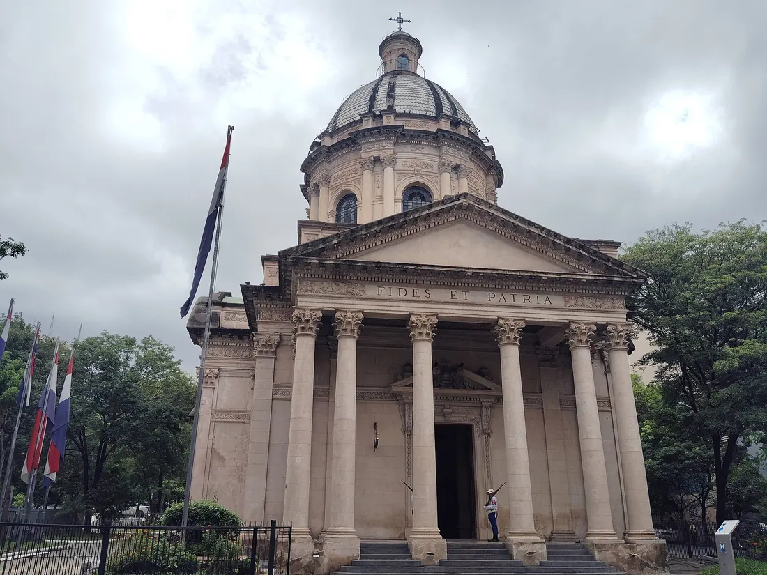 Panteón Nacional de los Héroes, en el centro histórico de Asunción